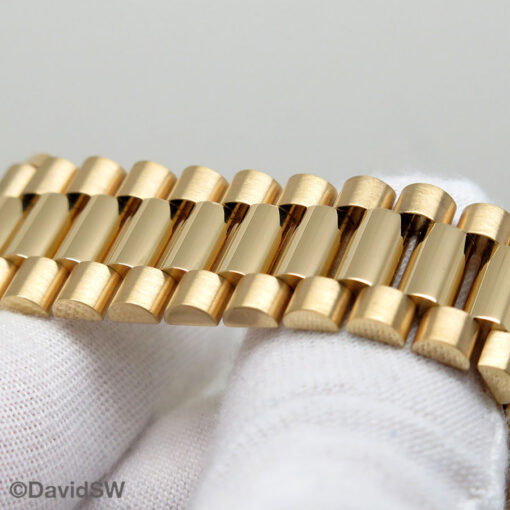 Rolex 228348RBR Day Date 40 18K Yellow Gold with Champagne Diamond Baguette Dial and Diamond Bezel - Image 9