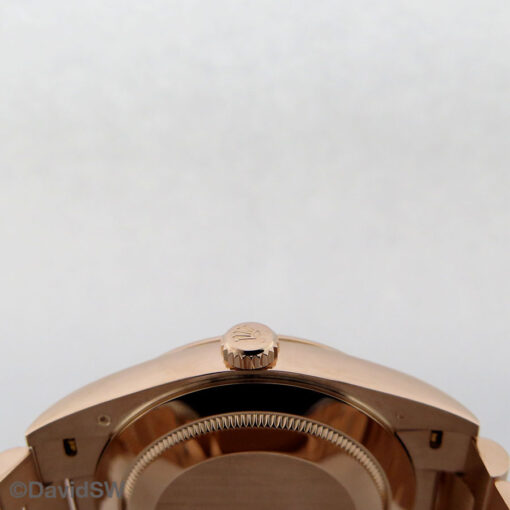 Rolex 228235 Day Date 40 18K Rose Gold with Olive Green Dial - Image 4