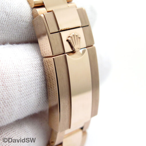 Rolex 116505 Cosmograph Daytona 18K Rose Gold with Sundust Dial - Image 7