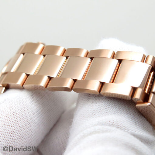 Rolex 116505 Cosmograph Daytona 18K Rose Gold with Sundust Dial - Image 8