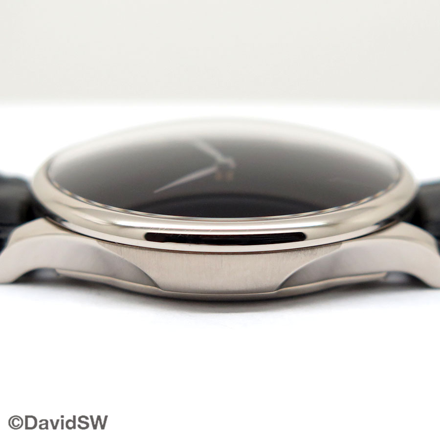 H. Moser & Cie Venturer 18K White Gold Vantablack 39mm - DavidSW
