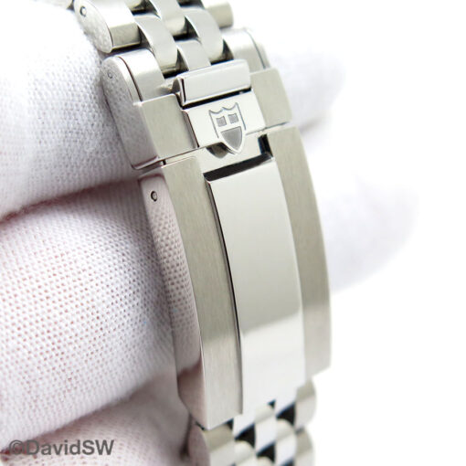 Tudor 7941A1A0NU Black Bay 41mm with Black Bezel - Image 7