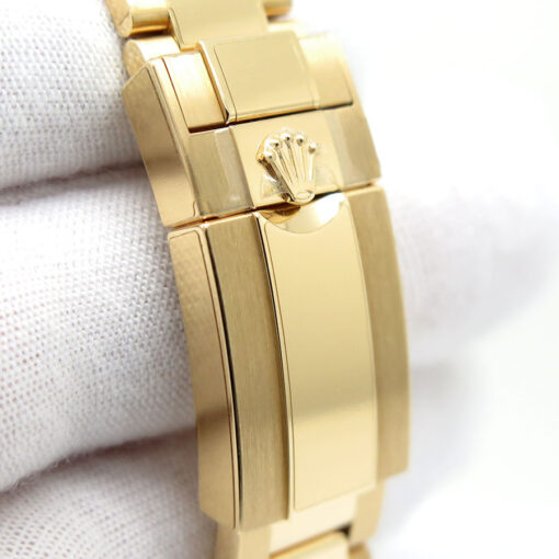 Rolex 116508 Cosmograph Daytona 18K Yellow Gold with Green Dial (New Old Stock) - Image 7