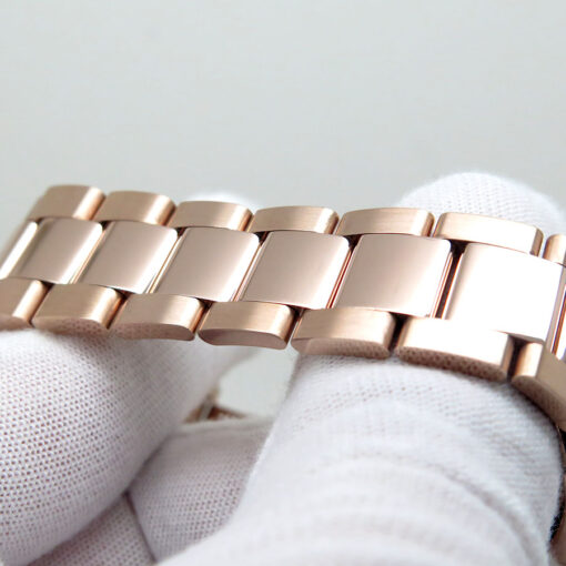 Rolex 116505 Cosmograph Daytona 18K Rose Gold with Black Dial - Image 6