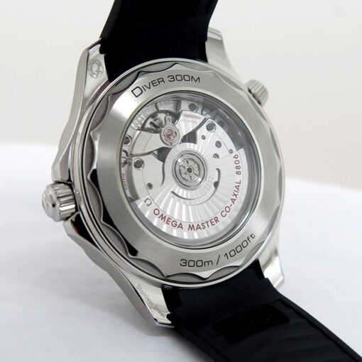Omega Seamaster No Date Diver 300m with Black Dial on Rubber Strap (New Model) - Image 4