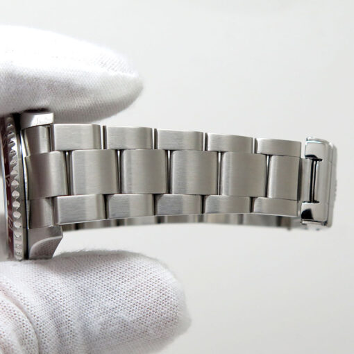Rolex 16710 GMT Master II with Red/Black Bezel - Image 13