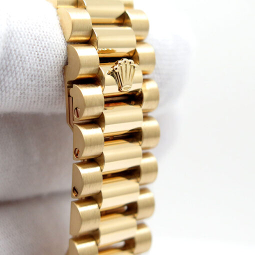 Rolex 18038 Day Date 18K Yellow Gold with Champagne Stick Dial - Image 11