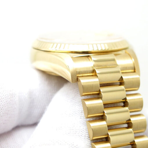 Rolex 18038 Day Date 18K Yellow Gold with Champagne Stick Dial - Image 9