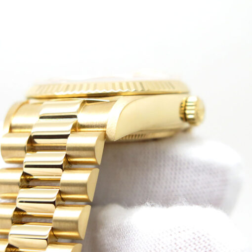 Rolex 18038 Day Date 18K Yellow Gold with Champagne Stick Dial - Image 8