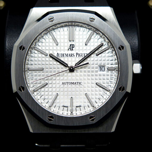 Audemars Piguet 15400ST Royal Oak with Silver Dial - Image 3