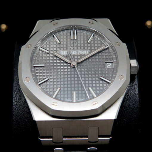 Audemars Piguet 15500ST Royal Oak with Ruthenium Dial - Image 3