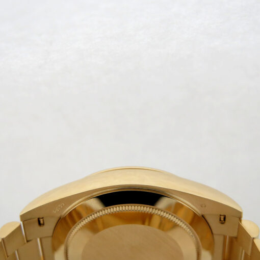 Rolex 228238 Day Date 40 18K Yellow Gold with Mother of Pearl Diamond Baguette Dial - Image 6