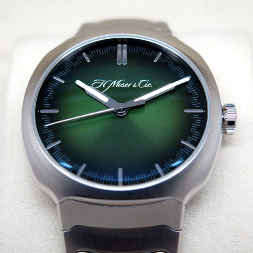 H. Moser & Cie 6200-1200 Streamliner Centre Seconds - Image 3