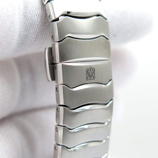 H. Moser & Cie 6200-1200 Streamliner Centre Seconds - Image 8