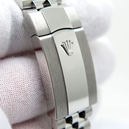 Rolex 336934 Skydweller with Mint Green Dial on Jubilee - Image 7
