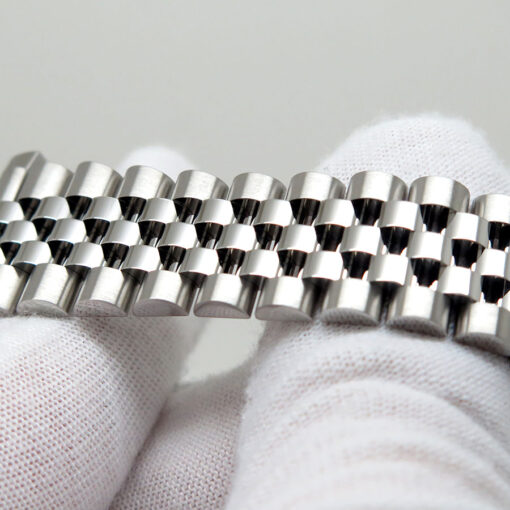 Rolex 126720VTNR GMT Master II on Jubilee - Image 6