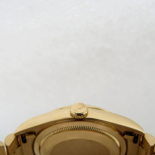 Rolex 18238 Day Date 18K Yellow Gold with Champagne Diamond Dial - Image 4