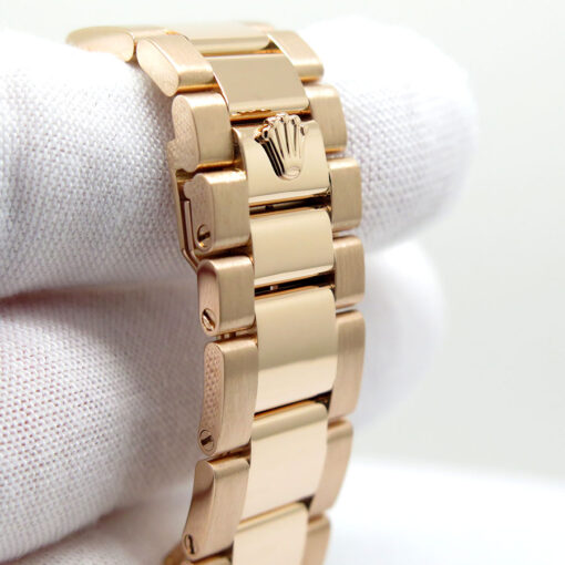 Rolex 118235 Day Date 18K Rose Gold with Pink Roman Dial on Oyster - Image 7