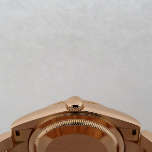 Rolex 118235 Day Date 18K Rose Gold with Pink Roman Dial on Oyster - Image 4