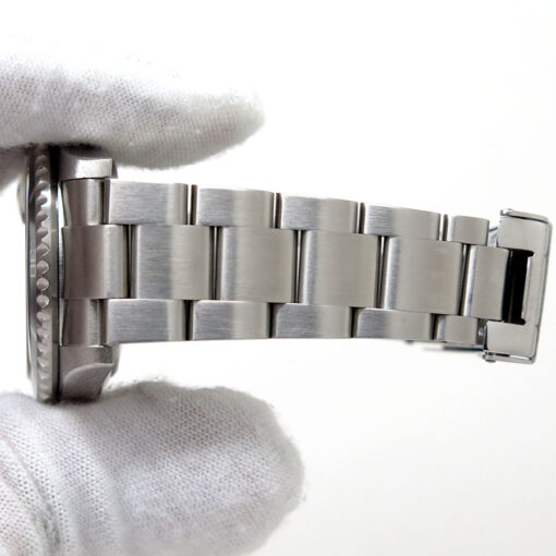 Rolex 16610LN Submariner - Image 13