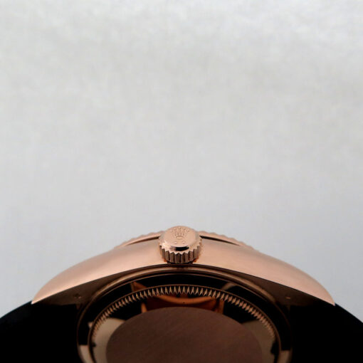 Rolex 326235 Skydweller 18K Rose Gold with White Dial - Image 4