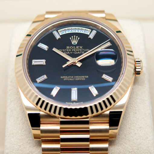 Rolex 228238 Day Date 40 18K Yellow Gold with Black Onyx Diamond Baguette Dial - Image 4