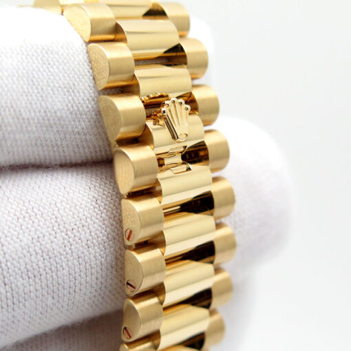 Rolex 228238 Day Date 40 18K Yellow Gold with Black Onyx Diamond Baguette Dial - Image 8