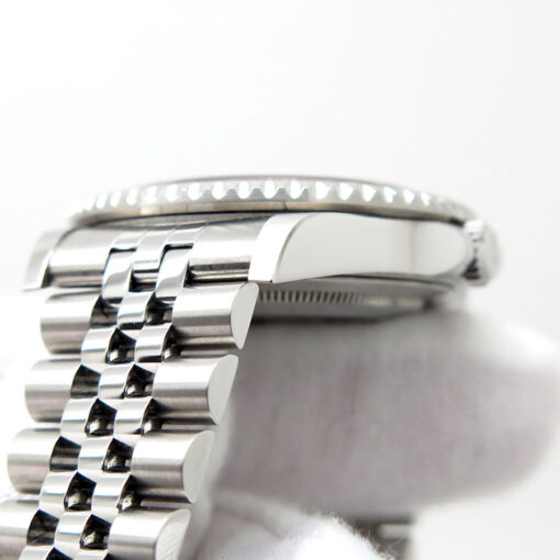 Rolex 16710 GMT Master II with Red & Blue Bezel on Jubilee - Image 8