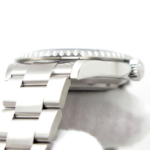 Rolex 16610LV Submariner - Image 11