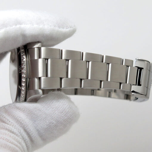Rolex 16610LN Submariner - Image 13