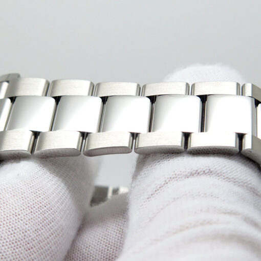 Rolex 126500LN Cosmograph Daytona with White Dial - Image 6