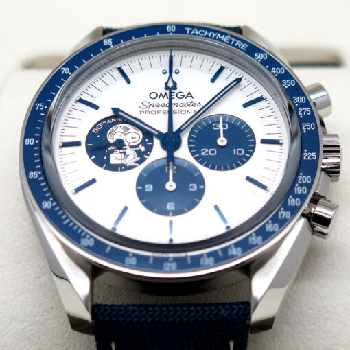 Omega Speedmaster 50th Anniversary Chronograph “Silver Snoopy Award” - Image 3