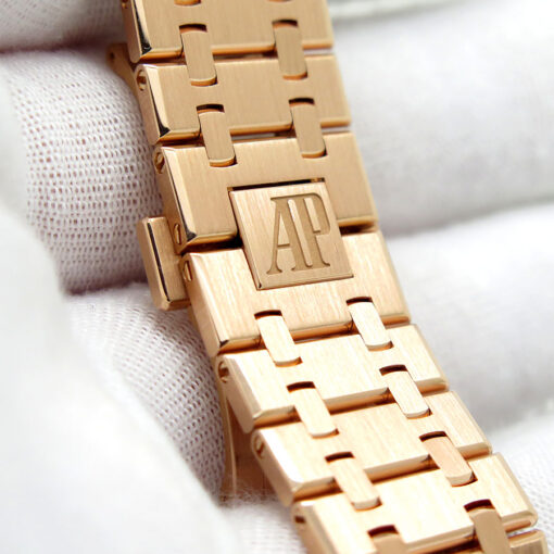 Audemars Piguet 15500OR Royal Oak 18K Rose Gold with Black Dial - Image 8
