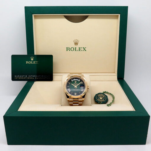 Rolex 228238 Day Date 40 18K Yellow Gold with Ombre Green Roman Dial - Image 2
