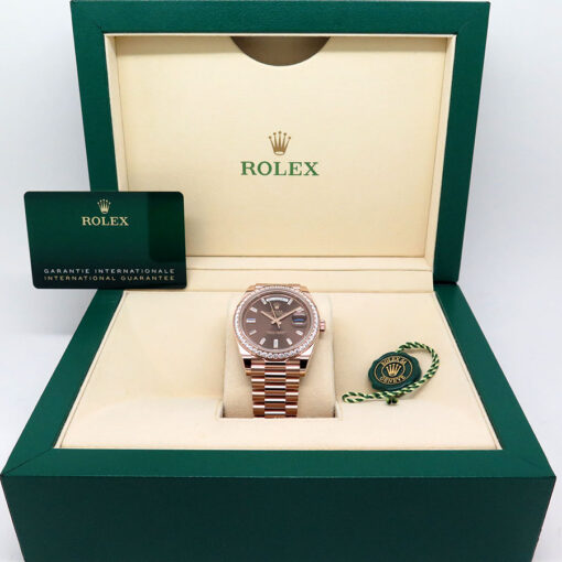 Rolex 228345RBR Day Date 40 18K Rose Gold with Chocolate Diamond Baguette Dial - Image 2