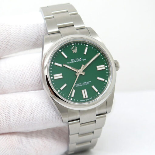 Rolex 124300 Oyster Perpetual 41 with Green Dial