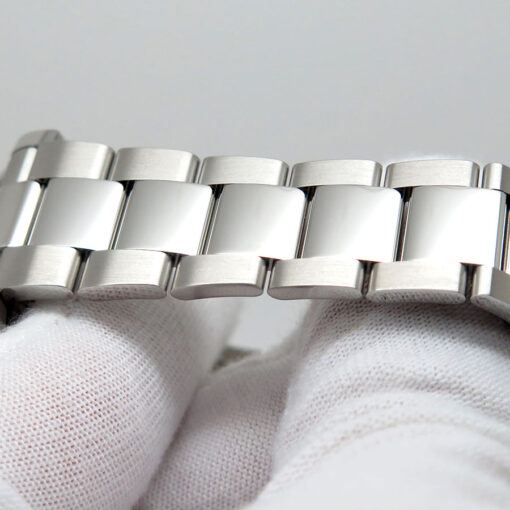 Rolex 126500LN Cosmograph Daytona with White Dial - Image 6