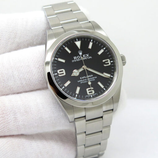 Rolex 214270 Explorer