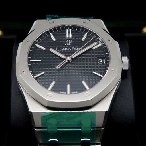 Audemars Piguet 15500ST Royal Oak with Black Dial (New Old Stock) - Image 3