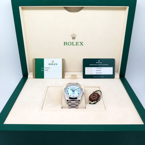Rolex 218206 Day Date II Platinum with Ice Blue Concentric Roman Dial - Image 2