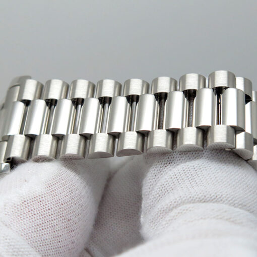 Rolex 218206 Day Date II Platinum with Ice Blue Concentric Roman Dial - Image 6