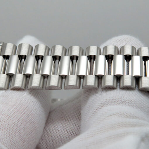 Rolex 118206 Day Date Platinum with Mother of Pearl Diamond Dial - Image 7