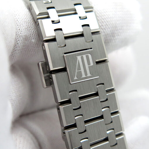 Audemars Piguet 15500ST Royal Oak with Black Dial - Image 8