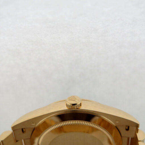 Rolex 228238 Day Date 40 18K Yellow Gold with Green Roman Dial - Image 4