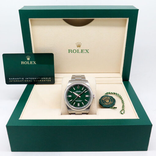 Rolex 124300 Oyster Perpetual 41 with Green Dial - Image 2