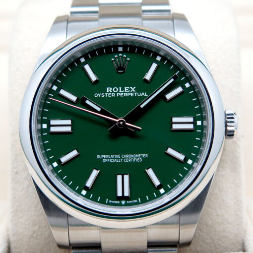 Rolex 124300 Oyster Perpetual 41 with Green Dial - Image 3