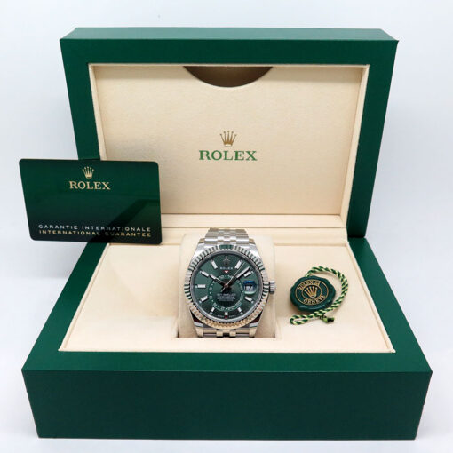 Rolex 336934 Skydweller with Mint Green Dial on Jubilee - Image 2