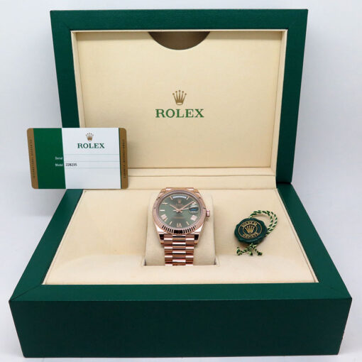Rolex 228235 Day Date 40 18K Rose Gold with Olive Green Dial - Image 2