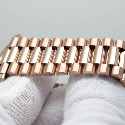 Rolex 228235 Day Date 40 18K Rose Gold with Olive Green Dial - Image 6