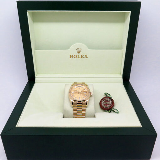 Rolex 118238 Day Date 18K Yellow Gold with Champagne Rolex Motif Diamond Dial - Image 2